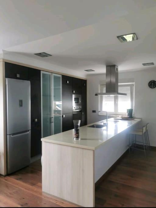 Casa Con Finca En Oviedo El Casero 外观 照片
